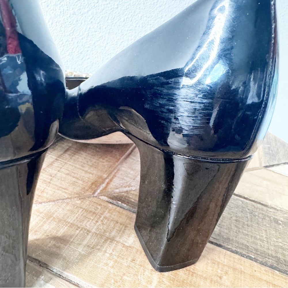 Tory Burch Black Patent Leather Heels with Gold Accents - Picture 11 of 14